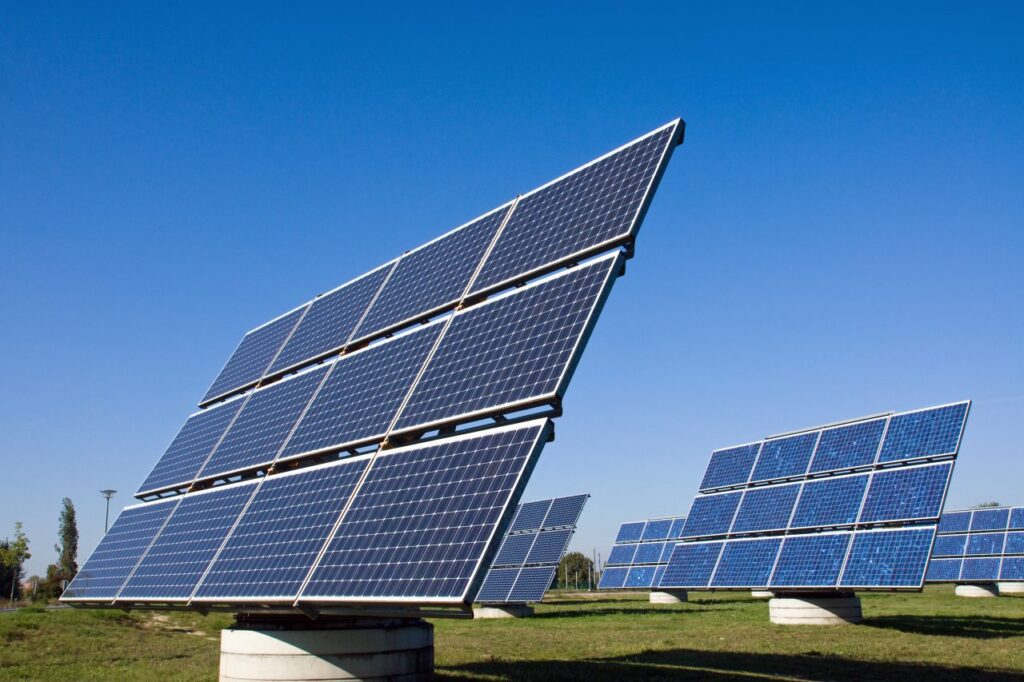 solar-energy-panels-e1696032274226.jpg